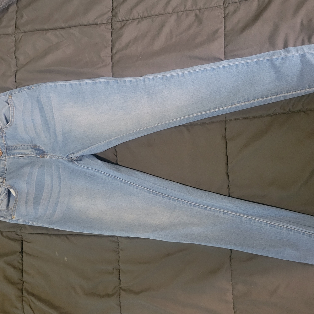 Women's Light Blue Jeans